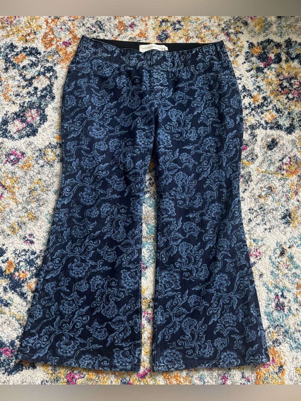 Soft Surroundings women floral denim flare pull-on pants petite large elastic